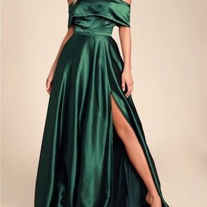 Lulus Elegant Green Off-Shoulder Evening Dress